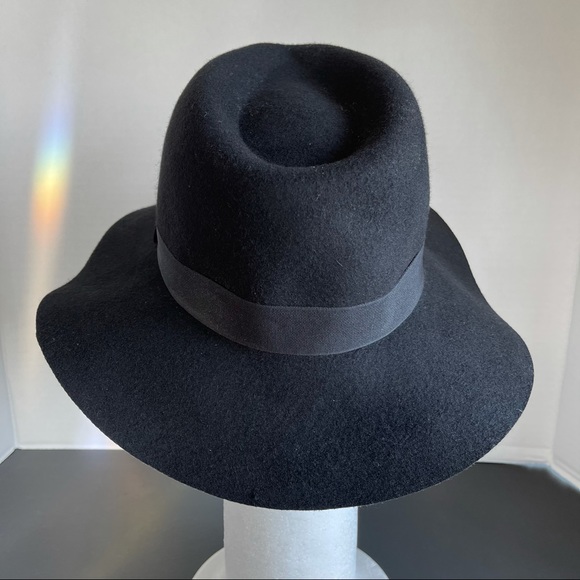 Woman’s Hat 100% Wool - Picture 4 of 15